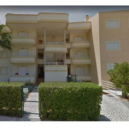 Apartamento T3 *