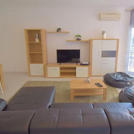 Apartment Apartamento T3 *
